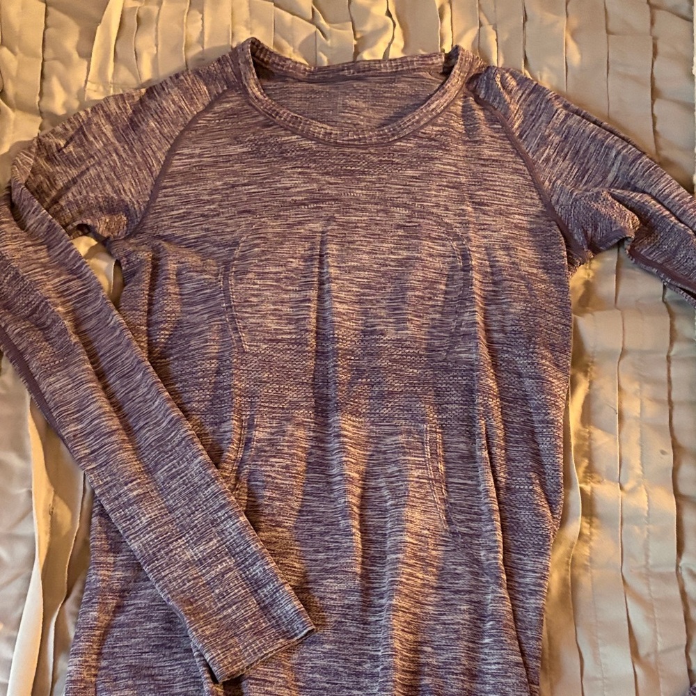 LULULEMON HEATHERED PURPLE SWIFTLY TECH 8